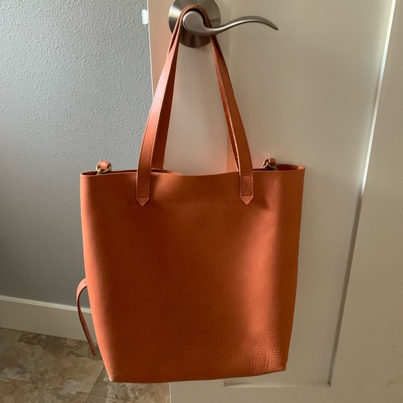 Madewell Transport Tote-Sweet Dahlia - Picture 3 of 5
